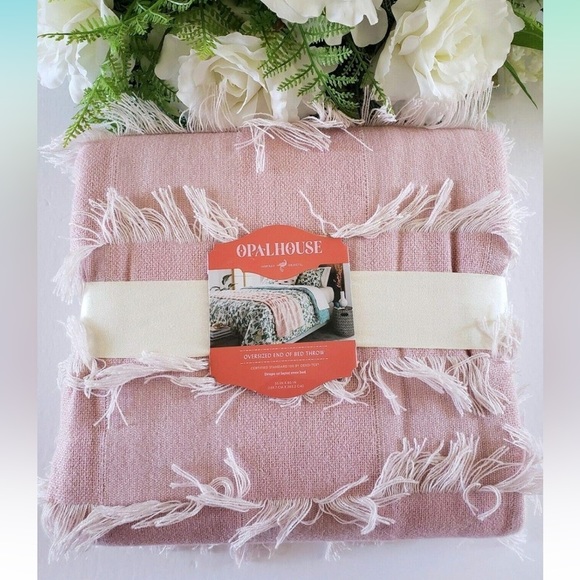 Opalhouse Bedding Opalhouse Blush Pink Eyelash Queen Throw Blanket